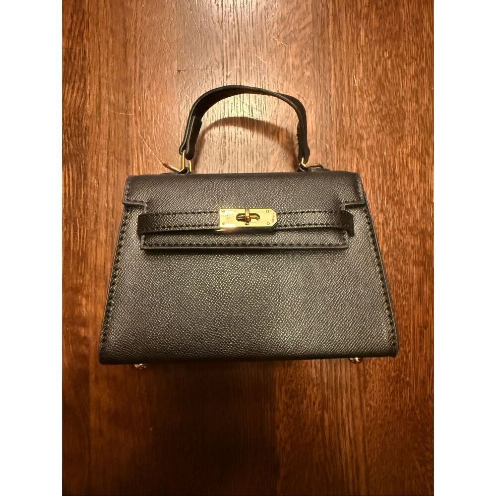 Women's Black Turn Lock Top Handle Shoulder Bag Purse with Gold Hardware